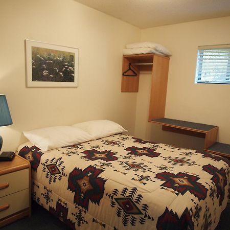 Whale'S Tail Guest Suites Ucluelet Quarto foto